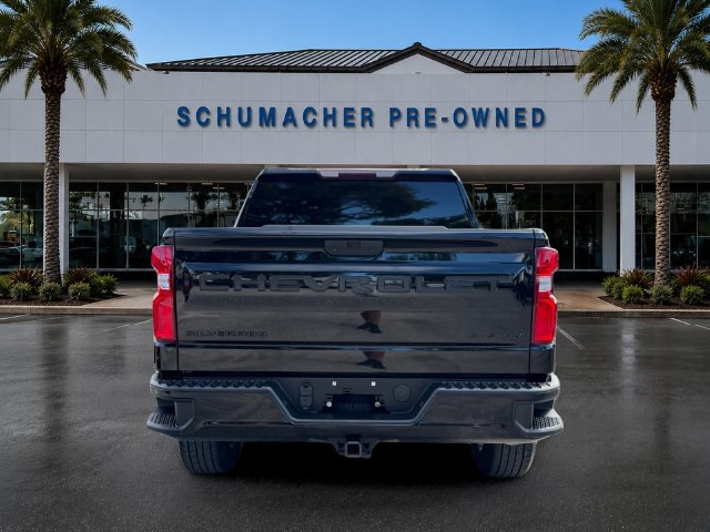 Used 2022 Chevrolet Silverado 1500 Custom w/ LPO, Blackout Package RWD image 6