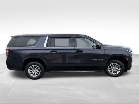 Certified 2022 Chevrolet Suburban LT AWD/4WD image 6
