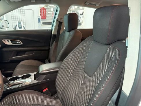 Used 2016 Chevrolet Equinox LS FWD image 13