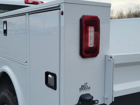 New 2025 GMC Sierra 3500 Pro w/ Convenience Package AWD/4WD image 15