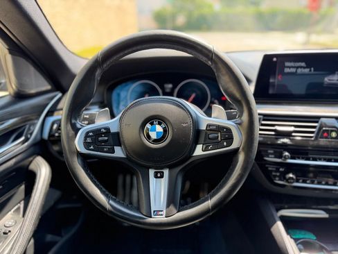 Used 2019 BMW M550i xDrive w/ Dynamic Handling Package AWD/4WD image 34