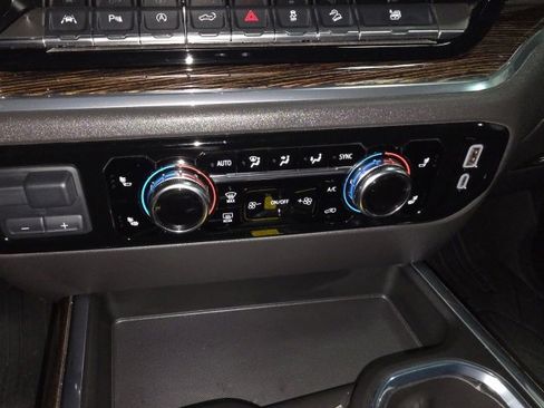 Used 2024 GMC Sierra 1500 Elevation w/ Preferred Package image 14