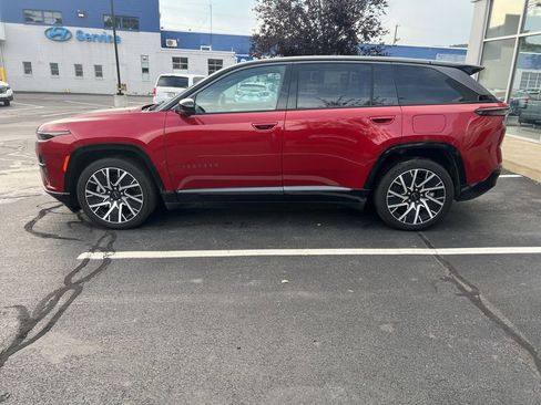 New 2025 Jeep Wagoneer S Limited image 2