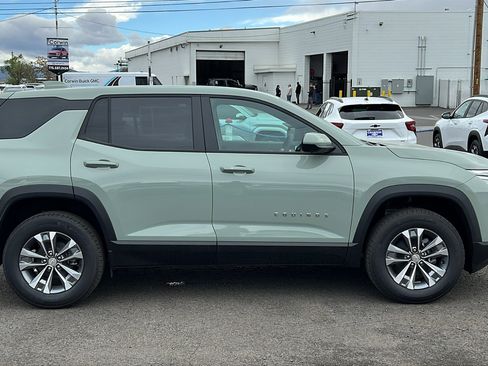 New 2026 Chevrolet Equinox LT w/ Safety and Technology Package AWD/4WD image 4