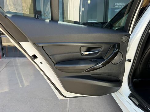 Used 2015 BMW 328i xDrive Sedan w/ Premium Package AWD/4WD image 21