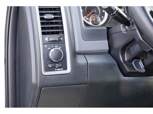 Used 2016 RAM 3500 Tradesman w/ Popular Equipment Group image 15