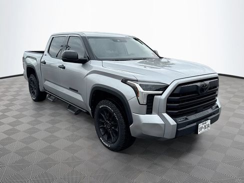 Used 2023 Toyota Tundra SR5 AWD/4WD image 3