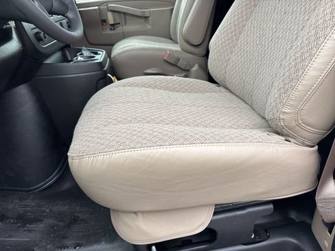 New 2025 Chevrolet Express 2500 RWD image 27