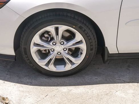 Used 2023 Honda Accord LX image 5