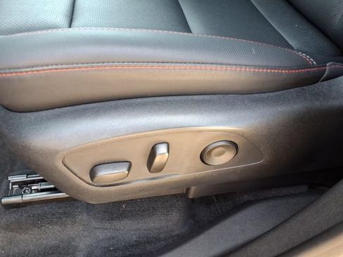 Used 2025 Chevrolet Traverse Z71 AWD/4WD image 21
