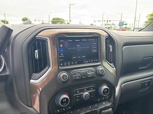 Used 2021 Chevrolet Silverado 1500 High Country AWD/4WD image 26