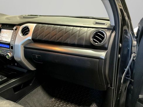 Used 2018 Toyota Tundra SR5 image 26