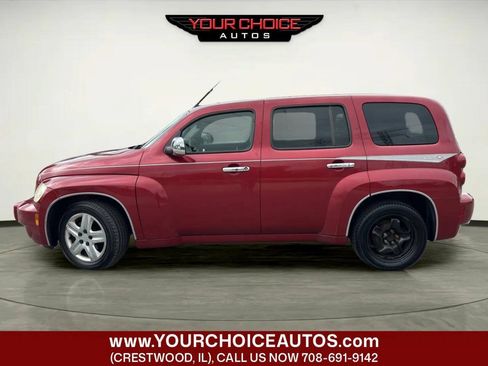 Used 2010 Chevrolet HHR LT FWD image 2
