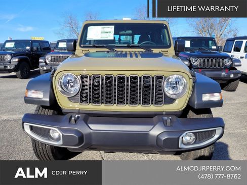 New 2026 Jeep Gladiator Sport AWD/4WD image 21