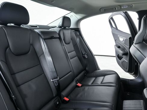 Certified 2025 Volvo S60 T8 Ultra AWD/4WD image 24
