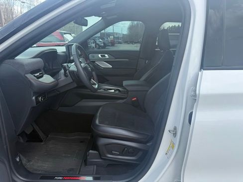 Used 2025 Ford Explorer ST w/ Sun And Sound Package image 10