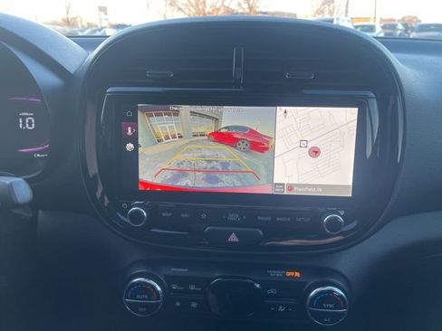 Used 2023 Kia Soul EX image 23