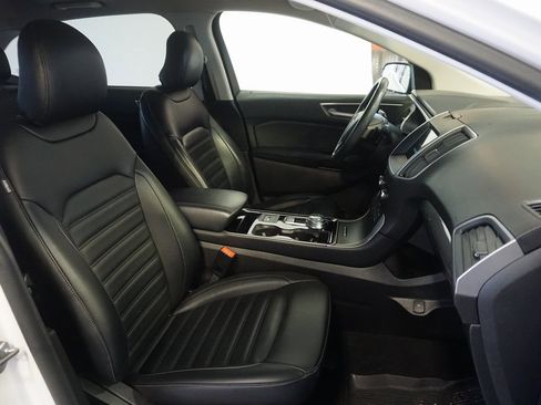 Used 2019 Ford Edge SEL w/ Equipment Group 201A image 21