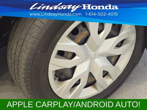 Used 2019 Toyota C-HR LE FWD image 25