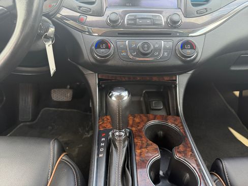 Used 2014 Chevrolet Impala LT FWD image 11