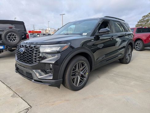 New 2026 Ford Explorer ST-Line w/ ST-Line Street Pack image 7