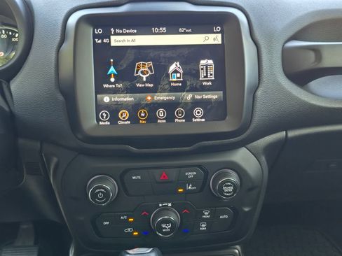 Used 2023 Jeep Renegade Trailhawk AWD/4WD image 22