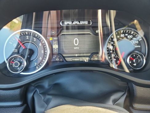 Used 2025 RAM 1500 Classic Warlock image 16