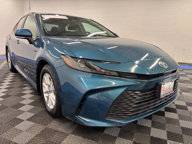 Used 2026 Toyota Camry LE w/ Convenience Package FWD image 10