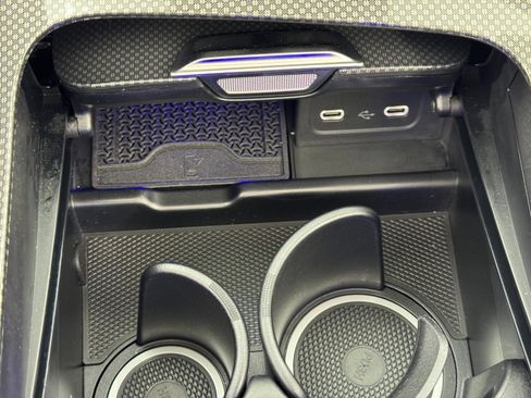 Used 2025 Mercedes-Benz CLE 300 4MATIC Cabriolet w/ Night Package image 34