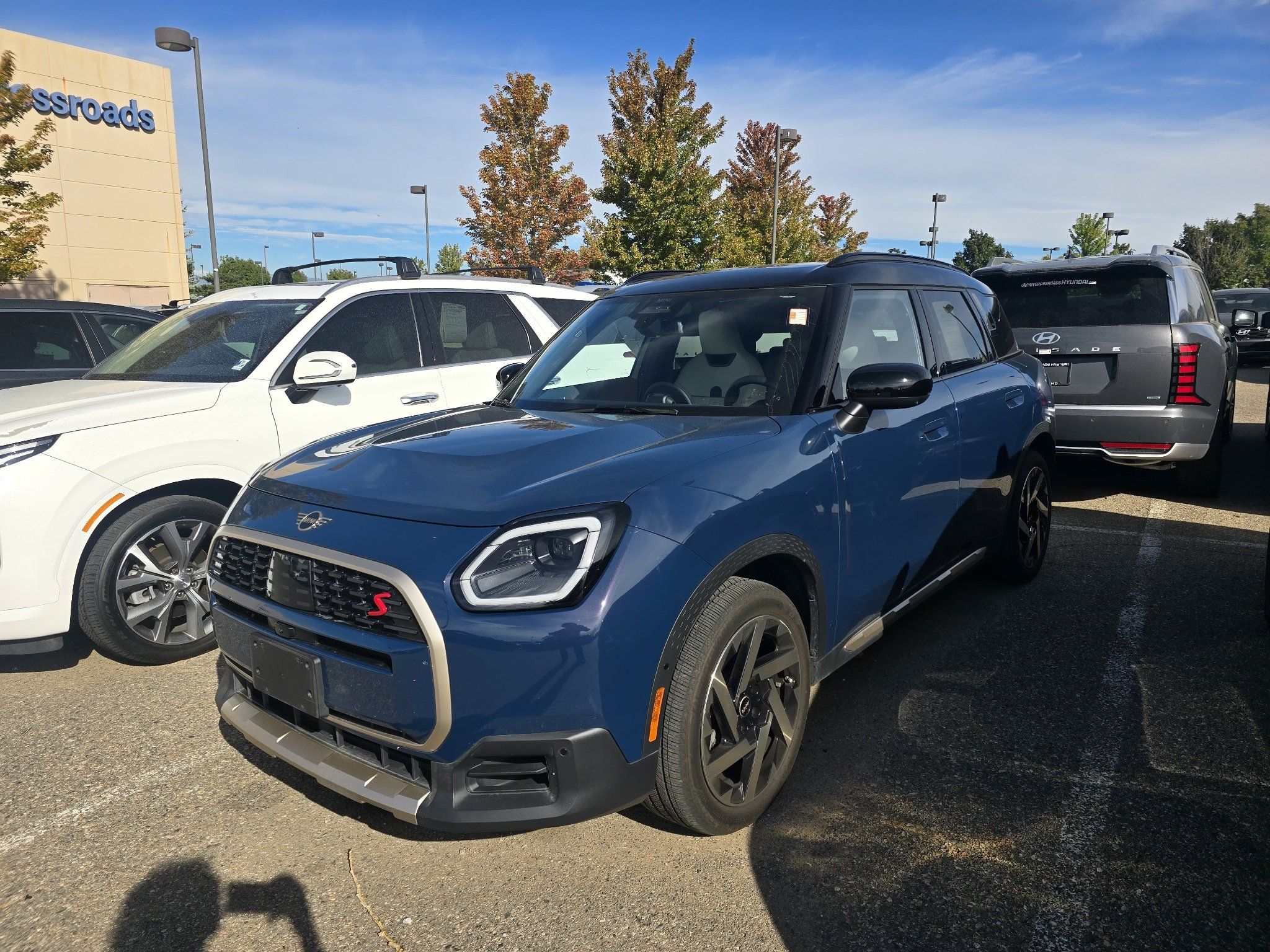 Used 2025 MINI Cooper Countryman S w/ Comfort Package Max AWD/4WD image 1