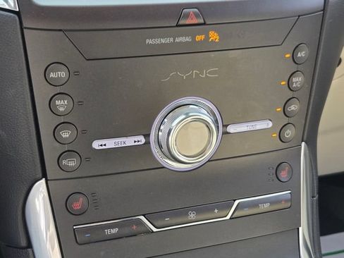 Used 2020 Ford Edge Titanium FWD image 29