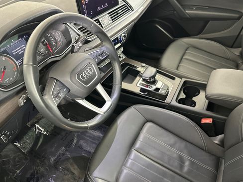 Used 2023 Audi Q5 2.0T Premium w/ Convenience Package AWD/4WD image 9
