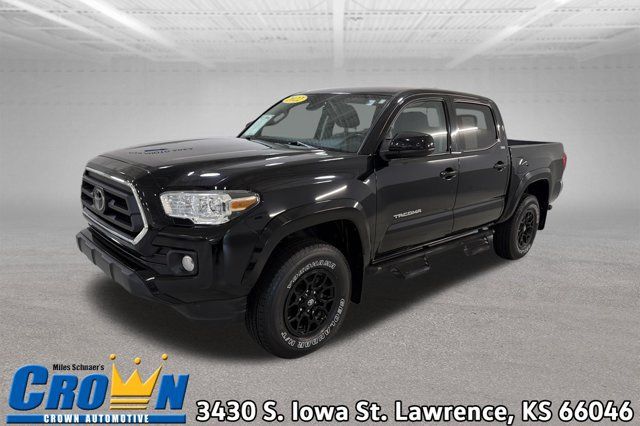 Used 2022 Toyota Tacoma SR5 AWD/4WD image 1