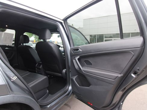 Used 2019 Volkswagen Tiguan SEL Premium R-Line image 22