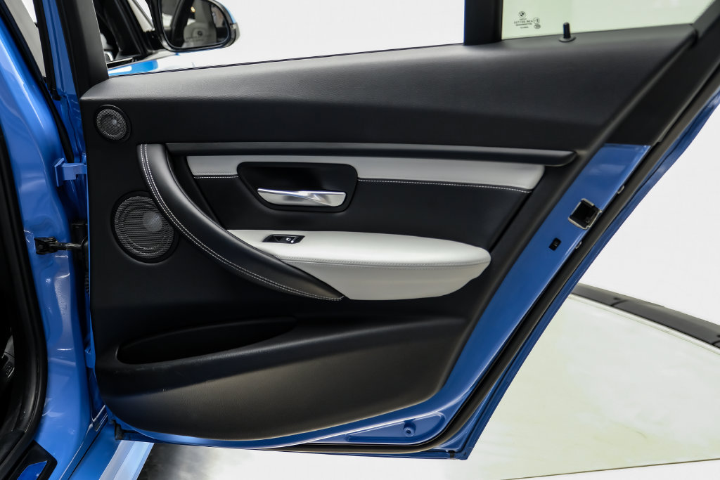 Used 2018 BMW M3 RWD image 60