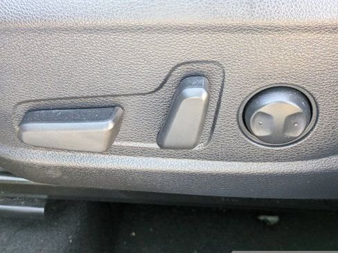 Used 2024 Kia Seltos EX image 18