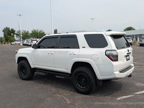 Used 2017 Toyota 4Runner SR5 Premium AWD/4WD image 8