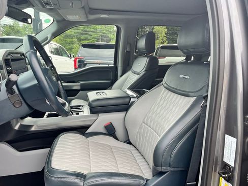 Used 2023 Ford F150 Limited image 12