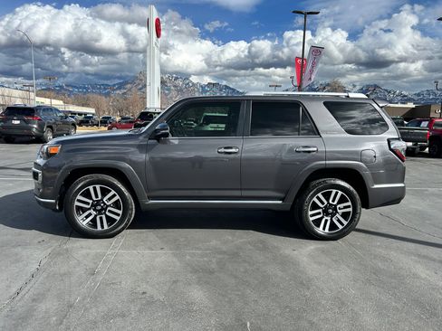 Used 2023 Toyota 4Runner Limited image 2
