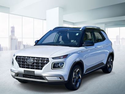 Used 2023 Hyundai Venue Limited w/ Cargo Package