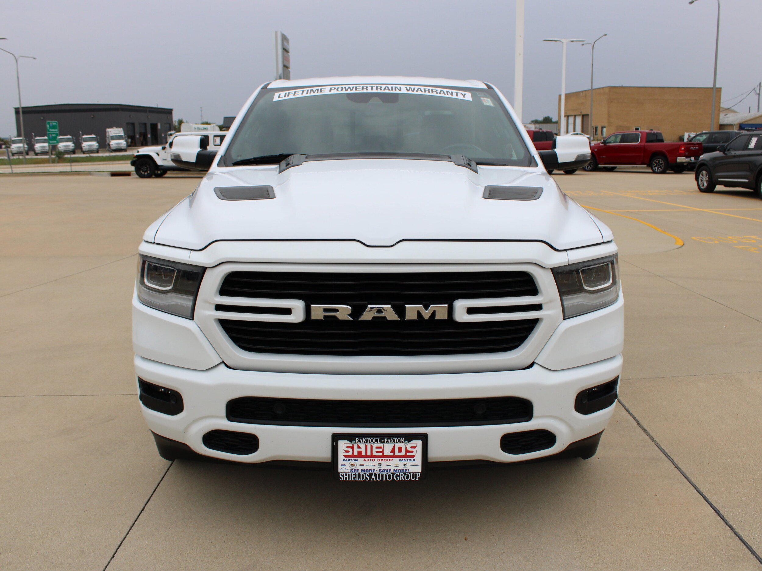 Used 2023 RAM 1500 Laramie AWD/4WD image 11