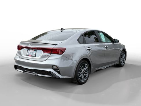 Used 2023 Kia Forte GT-Line w/ GT-Line Technology Package FWD image 5