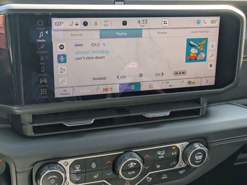 New 2025 Jeep Wrangler Unlimited Rubicon 392 image 23