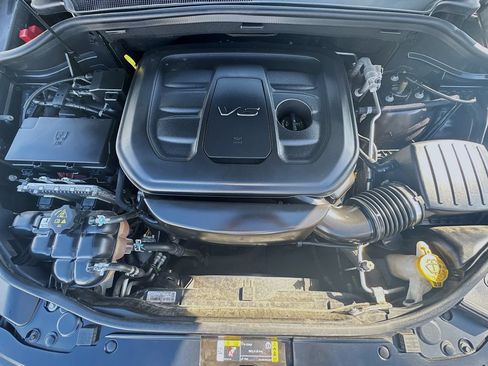 Used 2021 Jeep Grand Cherokee Overland AWD/4WD image 34