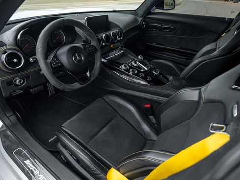 Used 2018 Mercedes-Benz AMG GT R image 50
