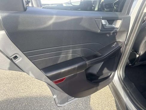 Used 2021 Ford Escape SEL image 17