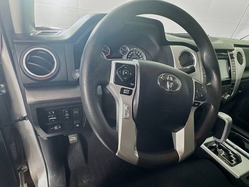 Used 2016 Toyota Tundra SR5 w/ SR5 Upgrade Package image 11
