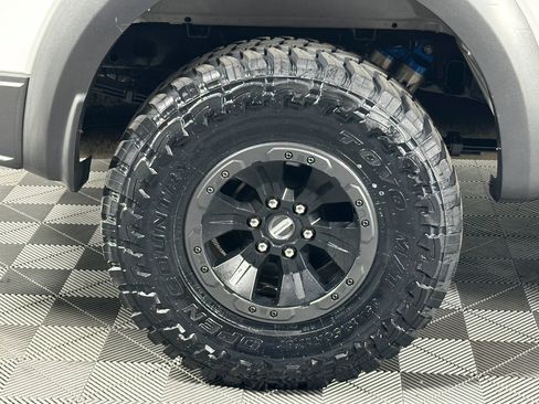 Used 2018 Ford F150 Raptor w/ Equipment Group 802A Luxury AWD/4WD image 27
