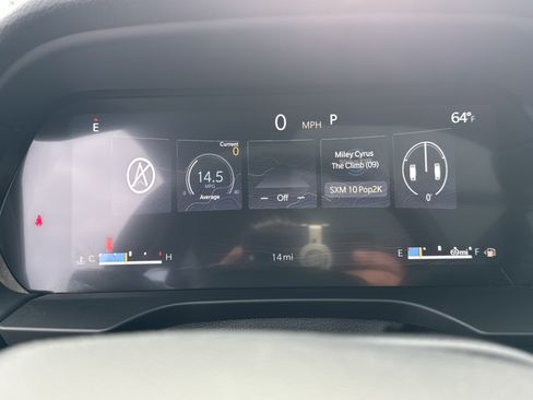 New 2025 Jeep Grand Cherokee Limited w/ Luxury Tech Group II image 33