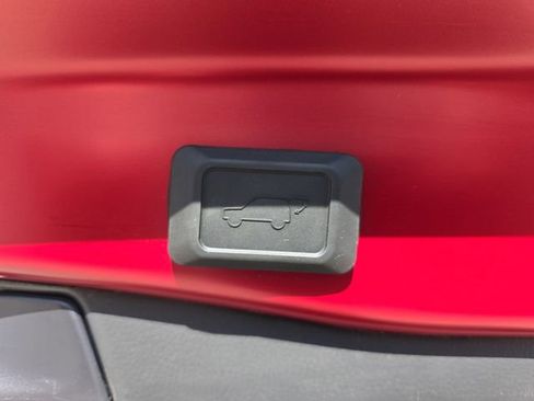 Used 2025 Toyota RAV4 XLE Premium image 13